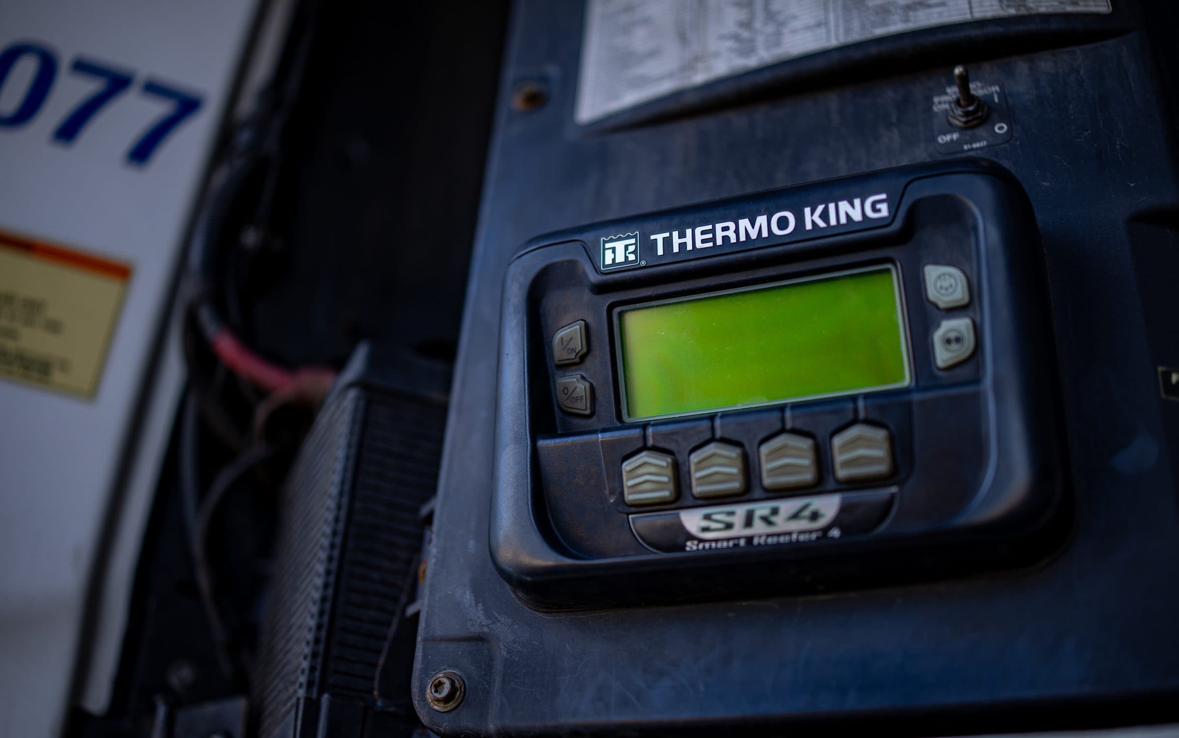 A Thermo King SR-4 controller and its display on a trailer unit